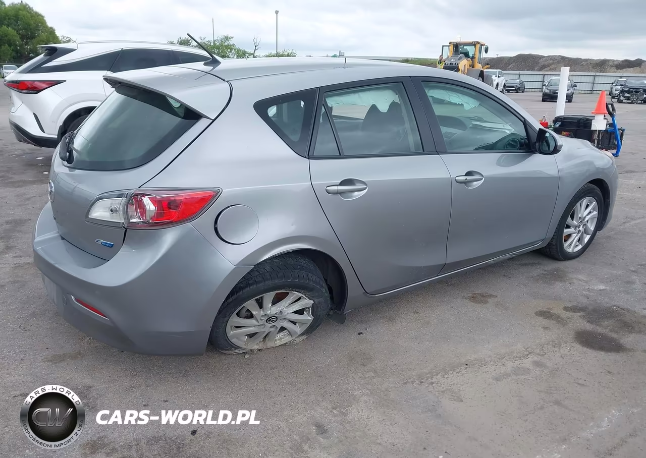 2013 Mazda Mazda3 I Touring VIN:JM1BL1L79D1722257 - 4