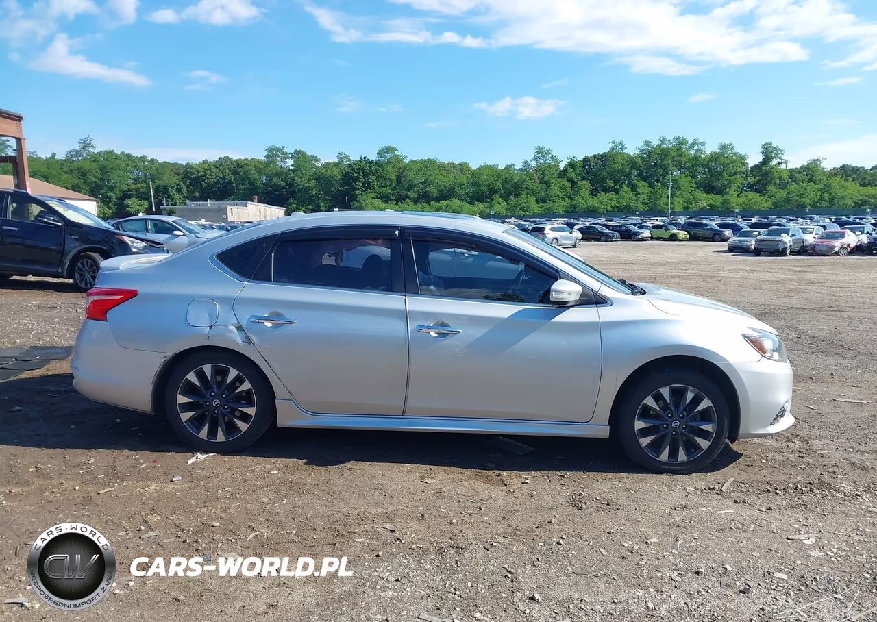 2017 Nissan Sentra Sr VIN:3N1AB7AP1HY323934 - 13