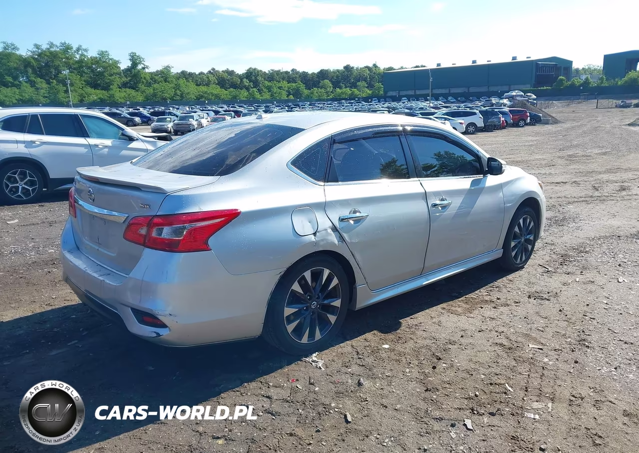 2017 Nissan Sentra Sr VIN:3N1AB7AP1HY323934 - 4