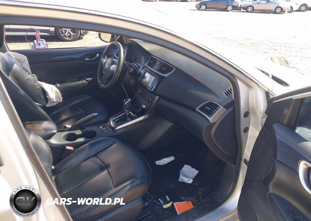 2017 Nissan Sentra Sr VIN:3N1AB7AP1HY323934 - 5