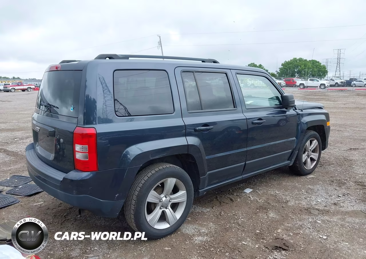 2015 Jeep Patriot Sport VIN:1C4NJPBA0FD129746 - 4