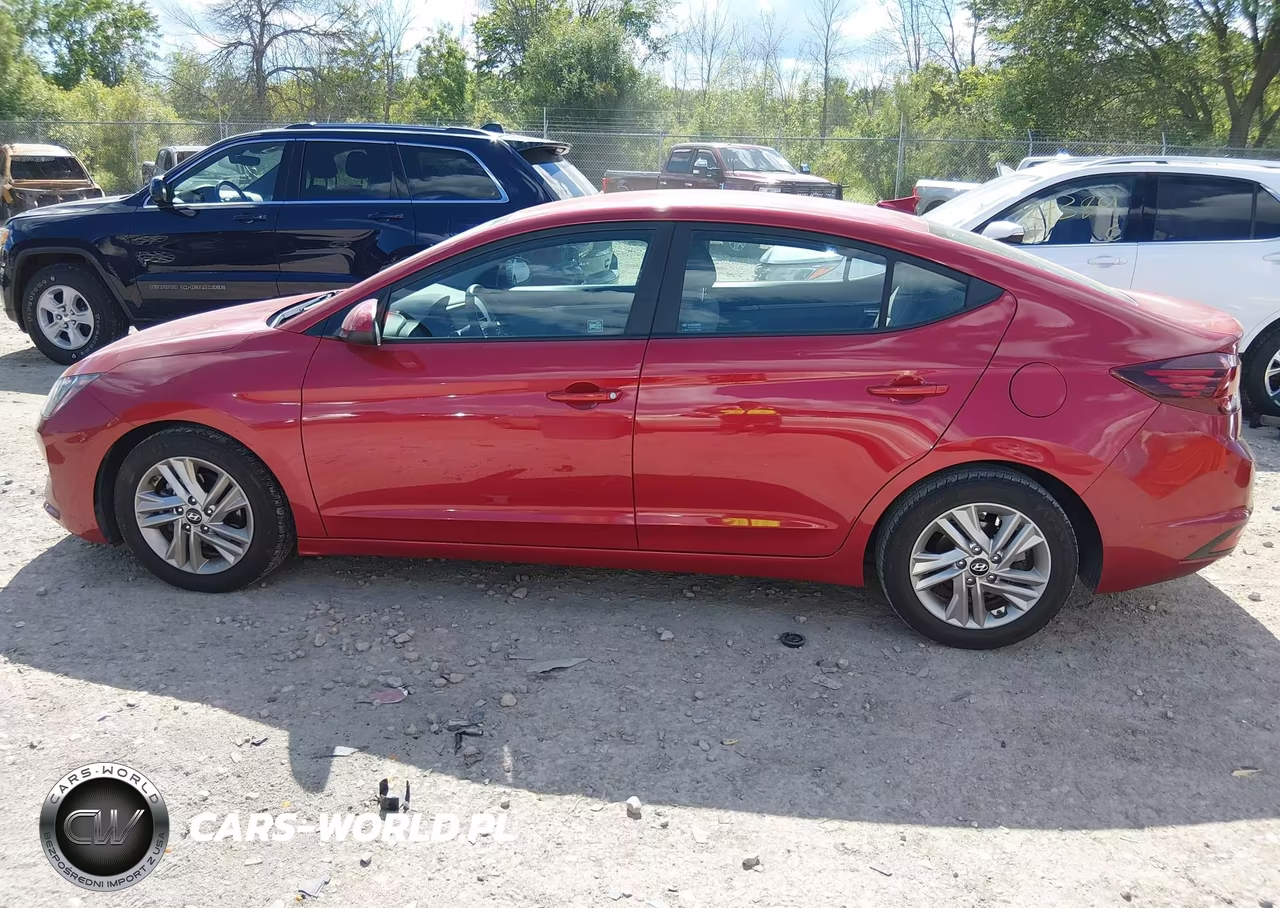 2019 Hyundai Elantra Sel VIN:5NPD84LFXKH470432 - 14