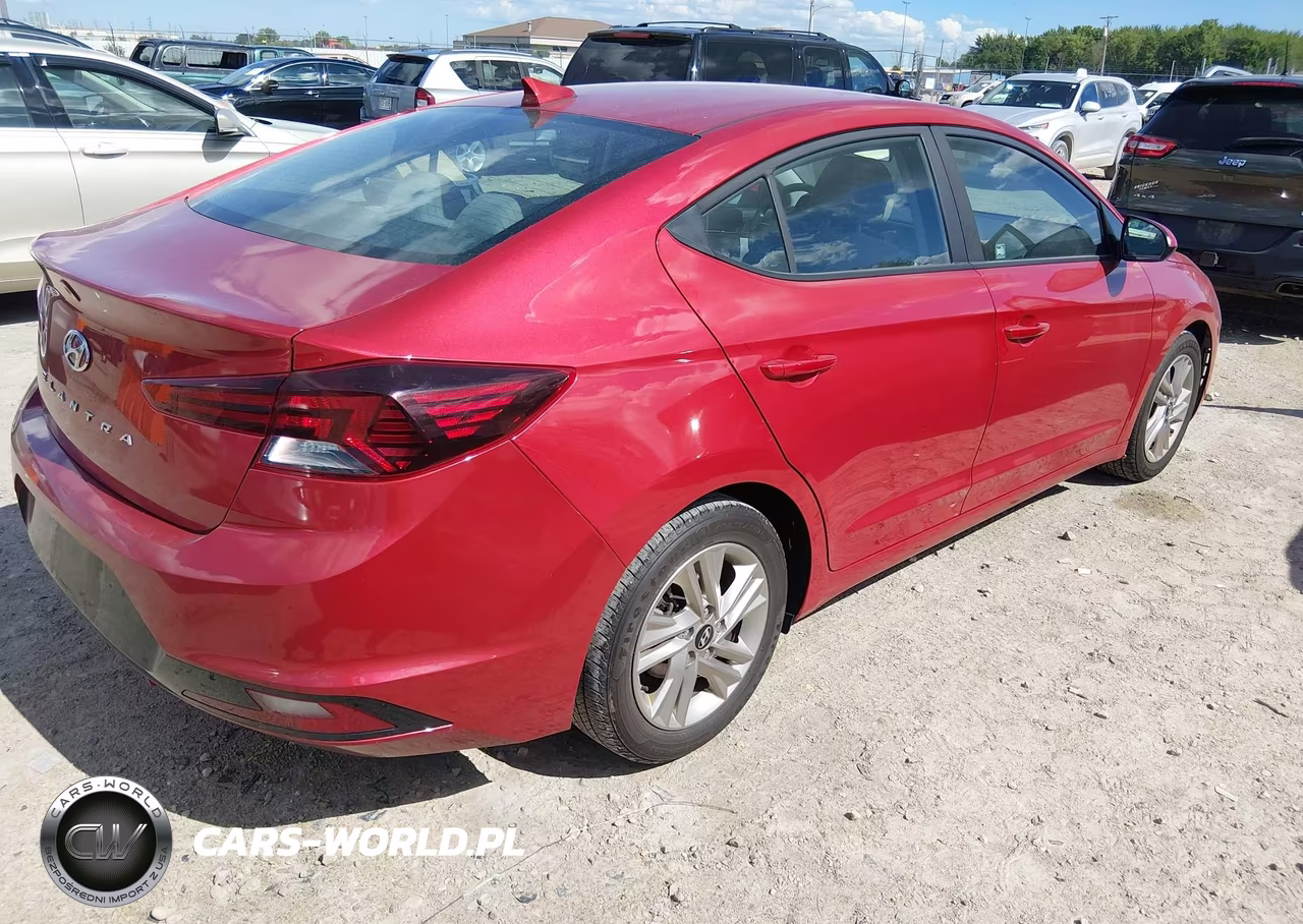 2019 Hyundai Elantra Sel VIN:5NPD84LFXKH470432 - 4