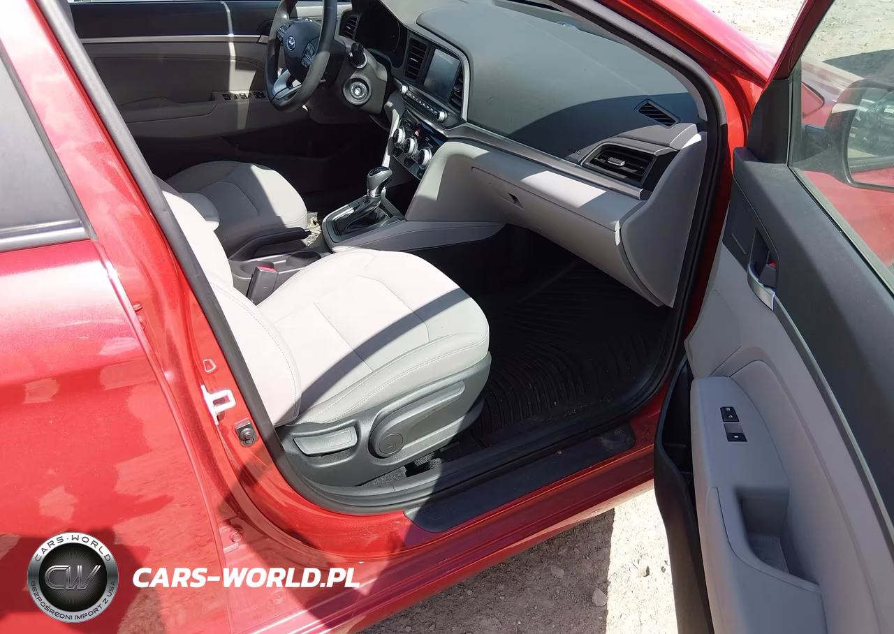 2019 Hyundai Elantra Sel VIN:5NPD84LFXKH470432 - 5