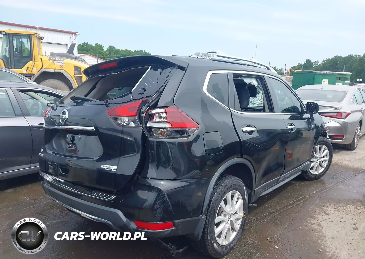 2019 Nissan Rogue S VIN:5N1AT2MT3KC822641 - 4