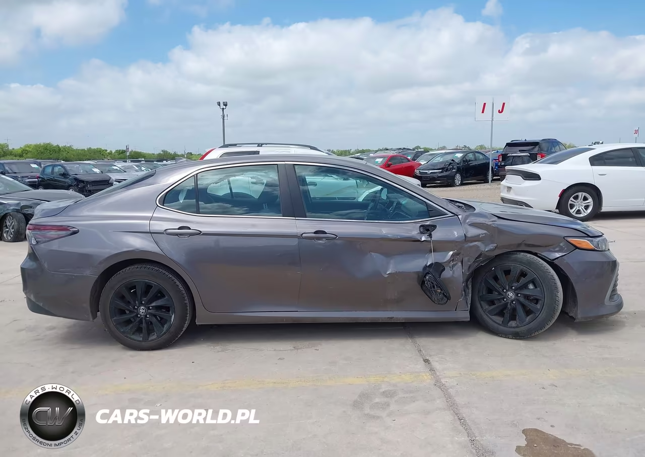 2024 Toyota Camry Le VIN:4T1C11AK4RU192332 - 13