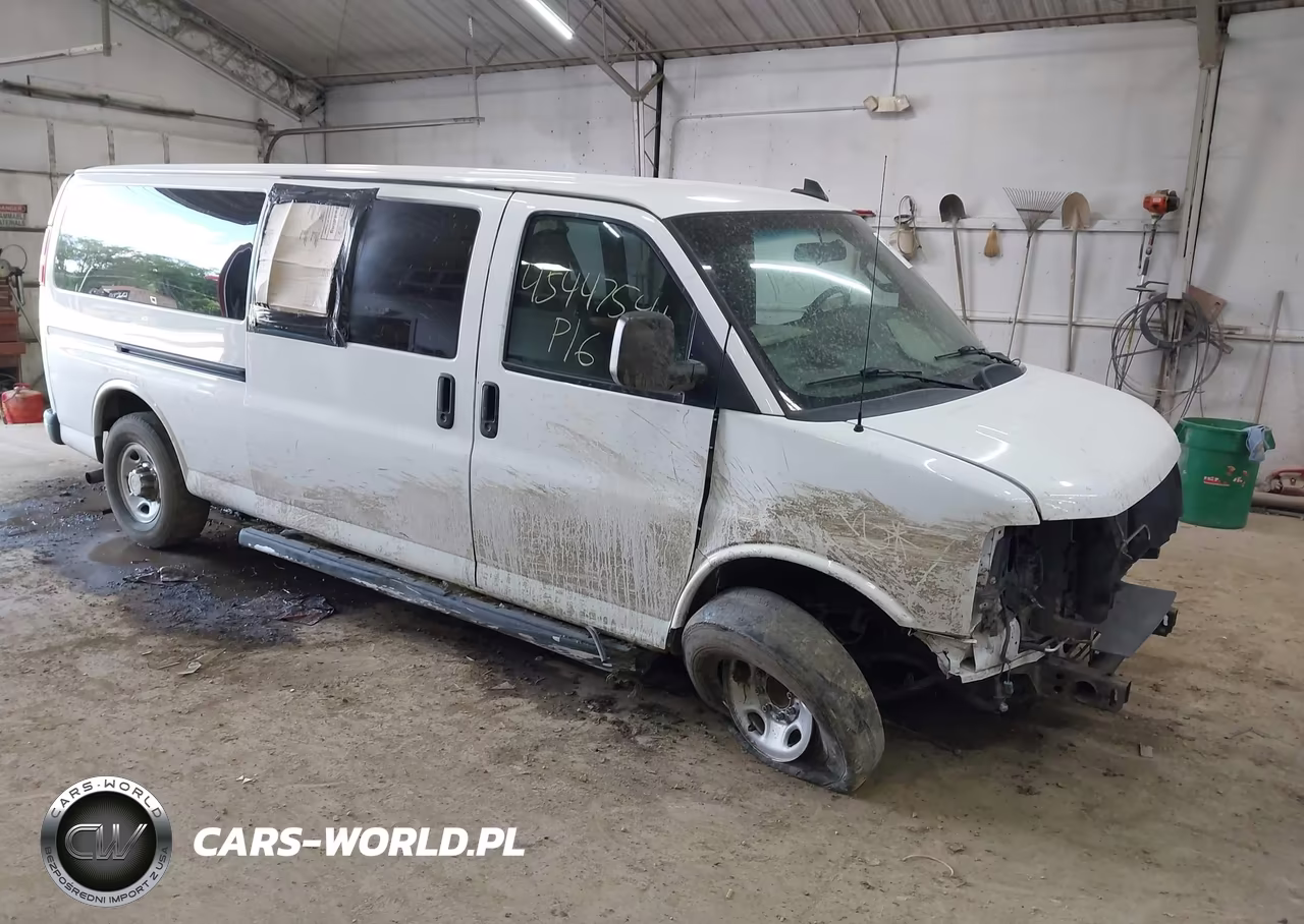 2016 Chevrolet Express 3500 Lt – zdjęcie 1 z 18