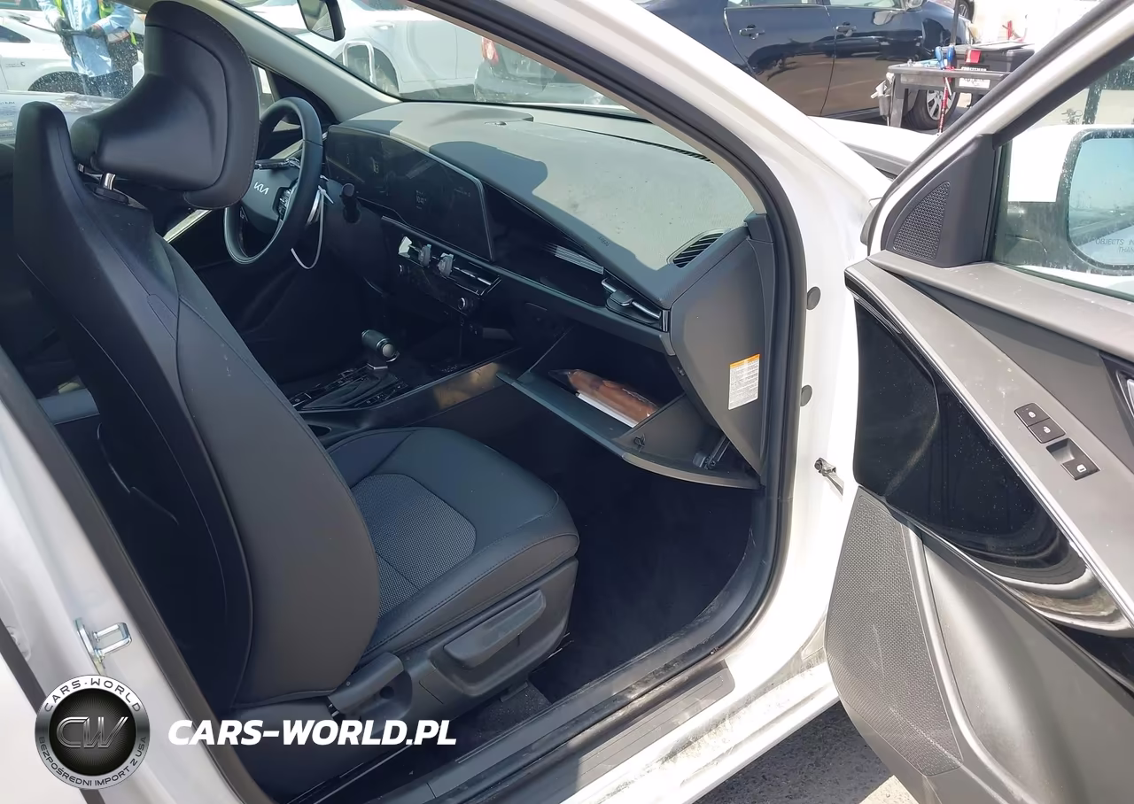 2025 Kia Niro Ex VIN:KNDCR3LE0S5307153 - 5