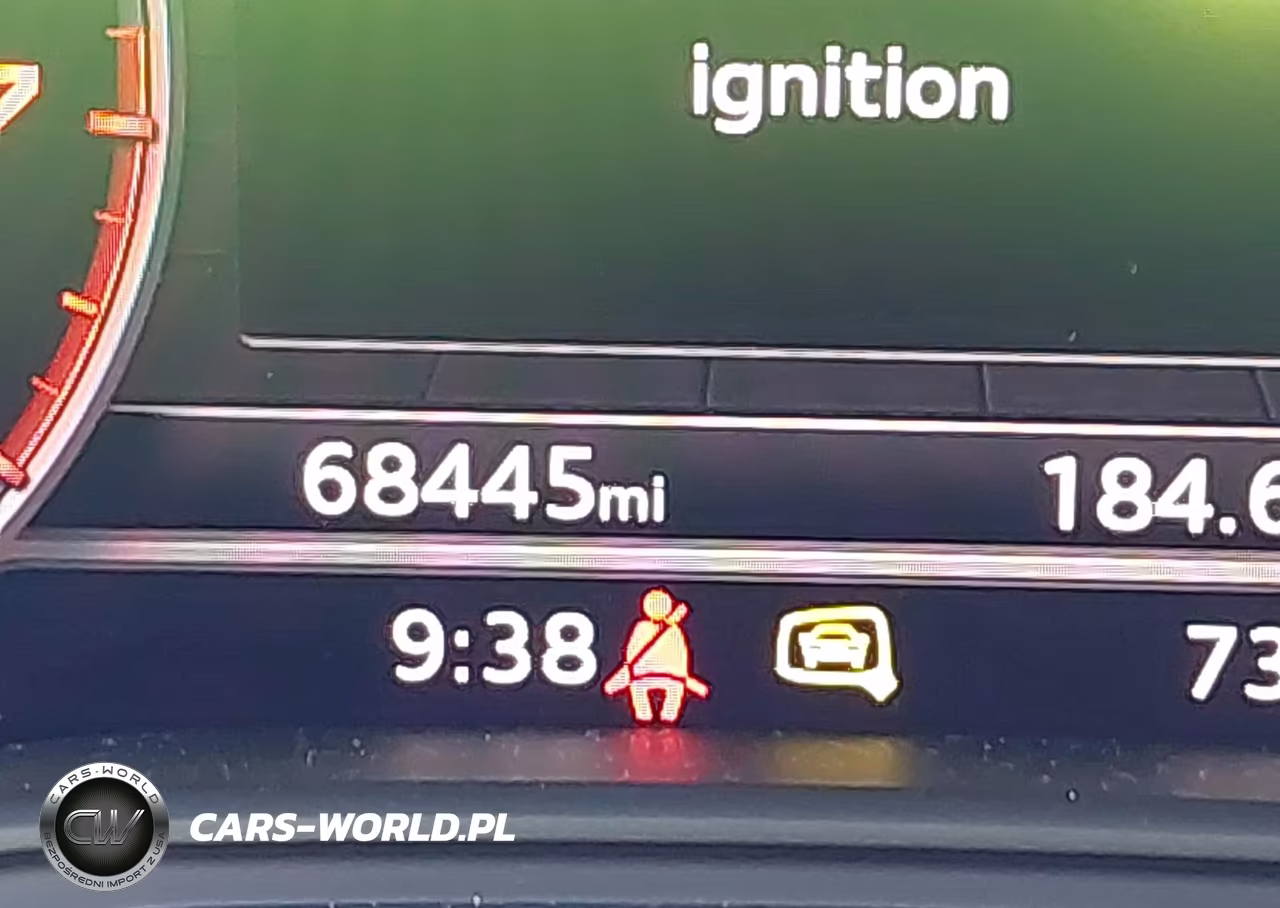 2018 Audi A4 2.0T Premium VIN:WAUFNAF49JA127365 - 15