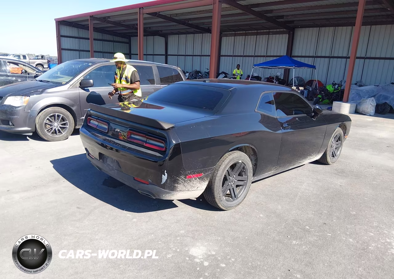 2016 Dodge Challenger Sxt VIN:2C3CDZAGXGH217499 - 4