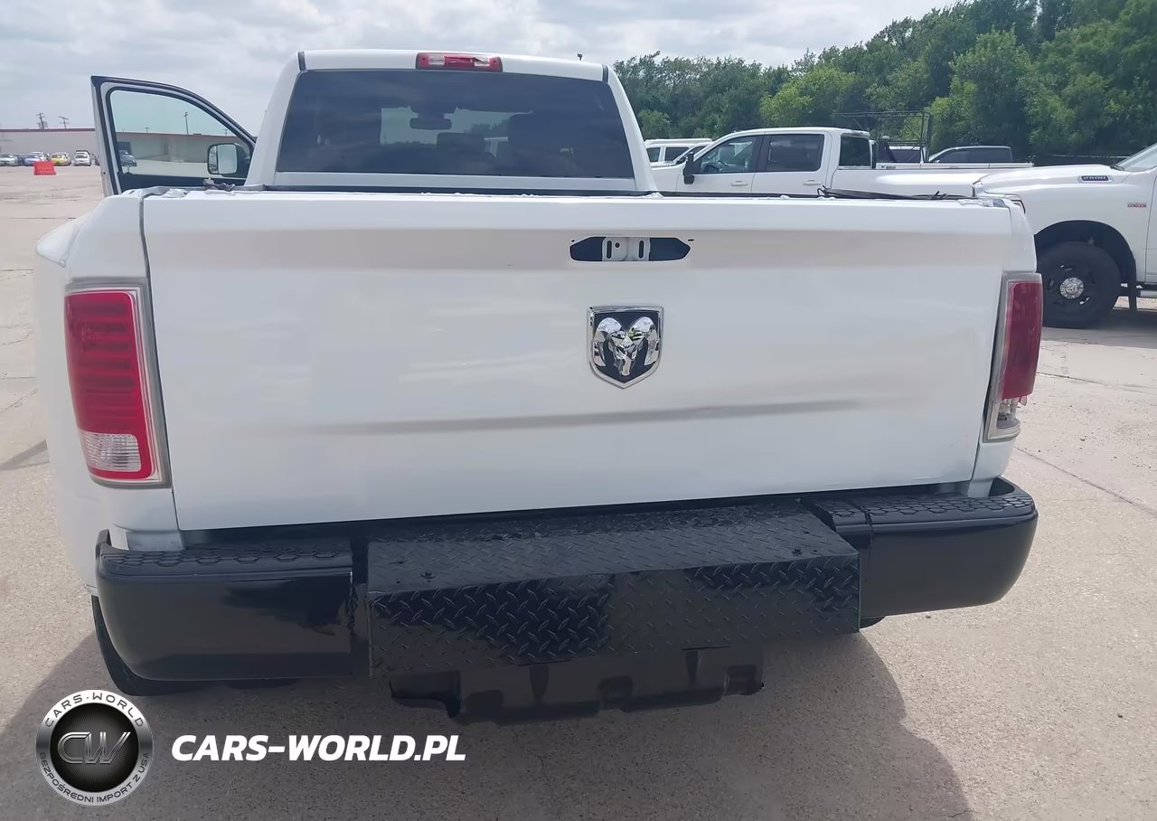2019 Ram 3500 Chassis Tradesman-Slt-Laramie-Limited VIN:3C7WRTCL1KG647189 - 11