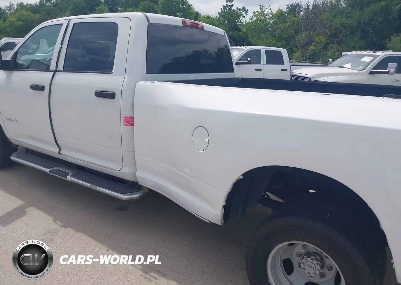 2019 Ram 3500 Chassis Tradesman-Slt-Laramie-Limited VIN:3C7WRTCL1KG647189 - 14