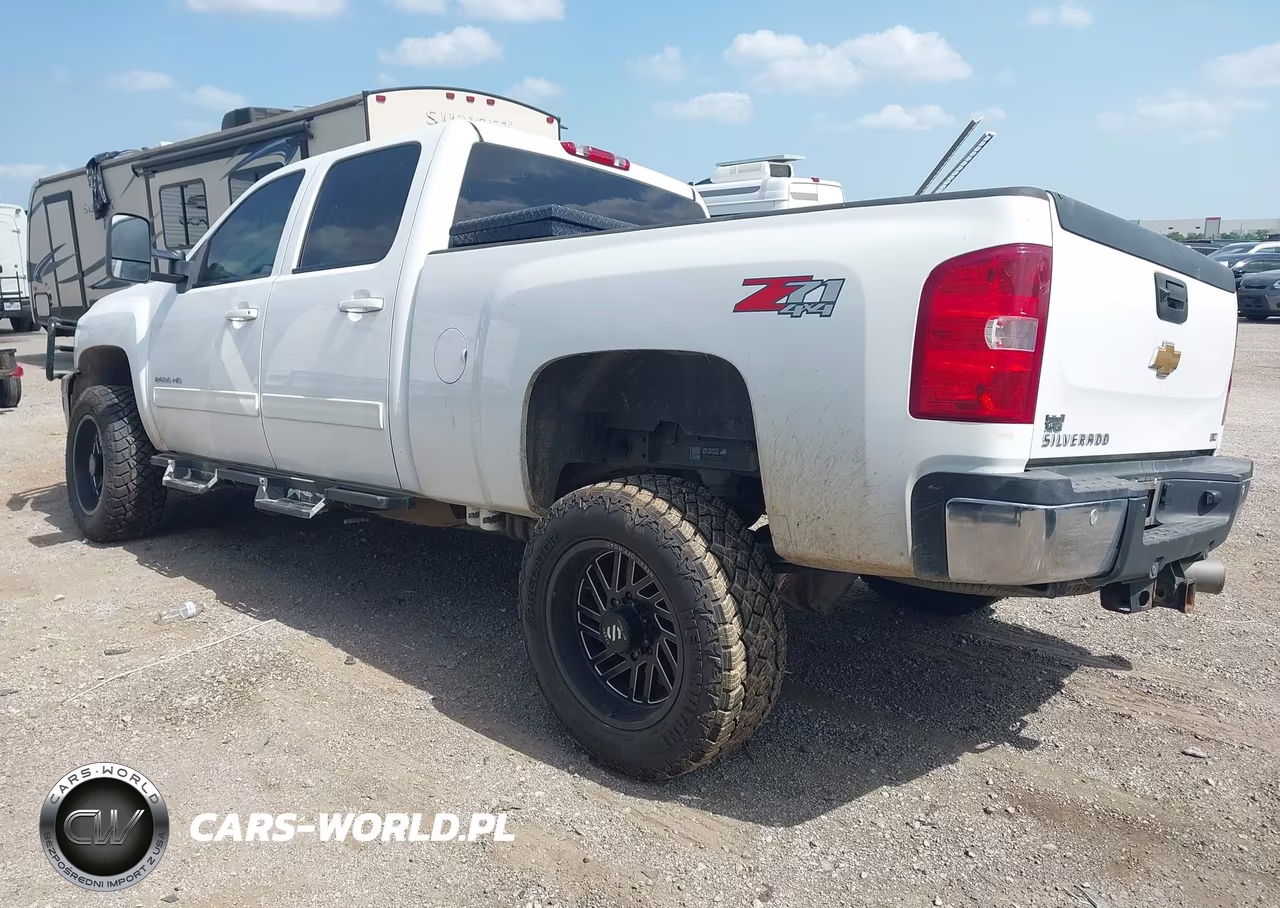 2014 Chevrolet Silverado 2500Hd Ltz VIN:1GC1KYE83EF159076 - 3