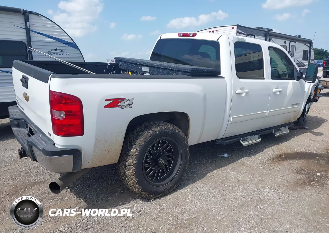 2014 Chevrolet Silverado 2500Hd Ltz VIN:1GC1KYE83EF159076 - 4