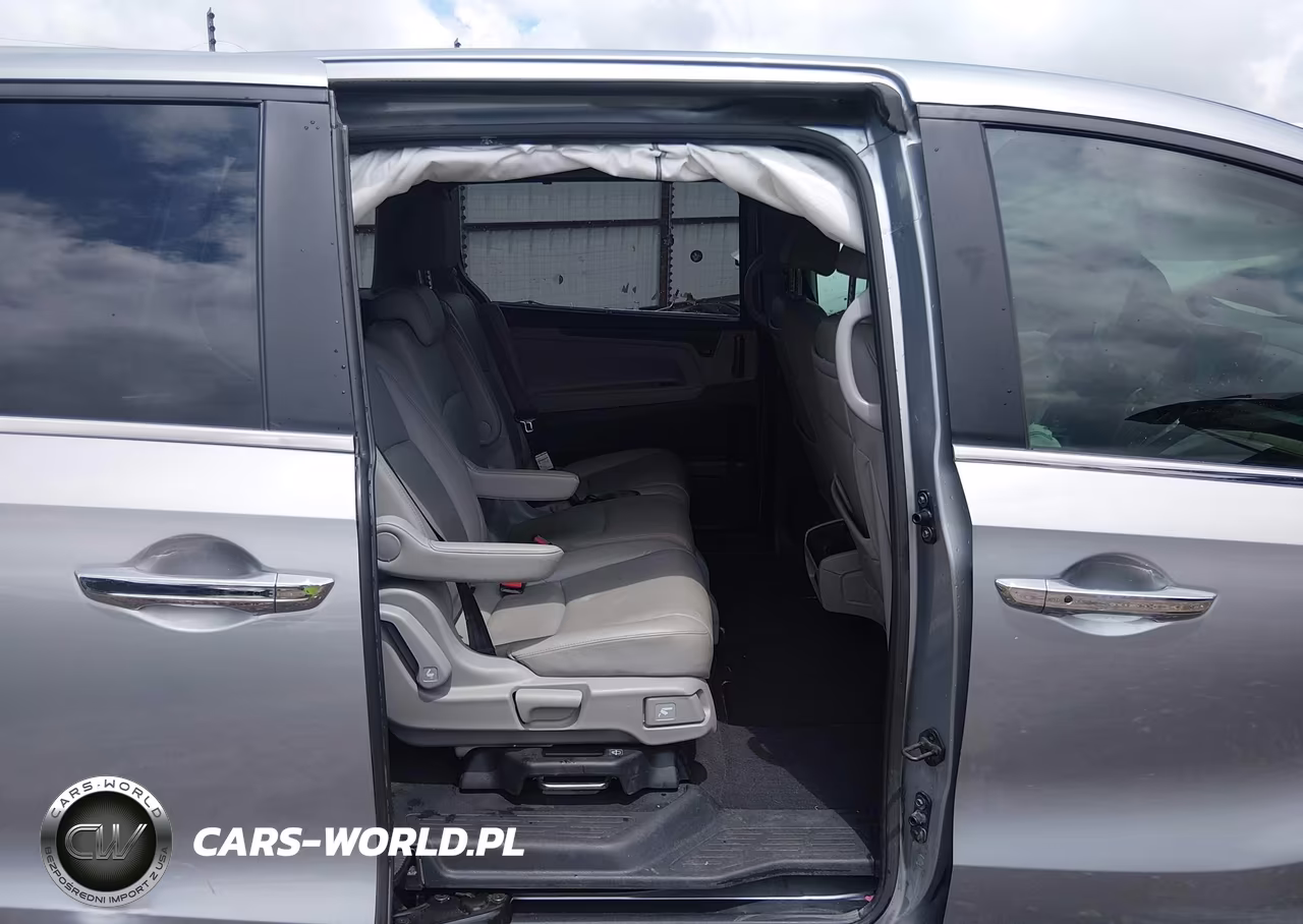 2021 Honda Odyssey Touring VIN:5FNRL6H83MB010914 - 8