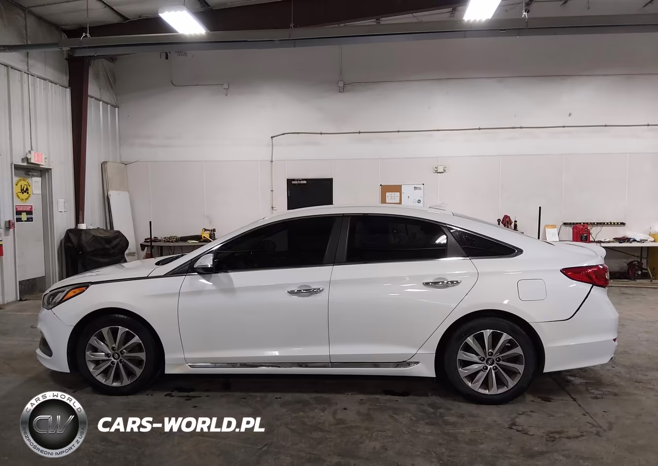 2015 Hyundai Sonata Sport VIN:5NPE34AF5FH043705 - 14