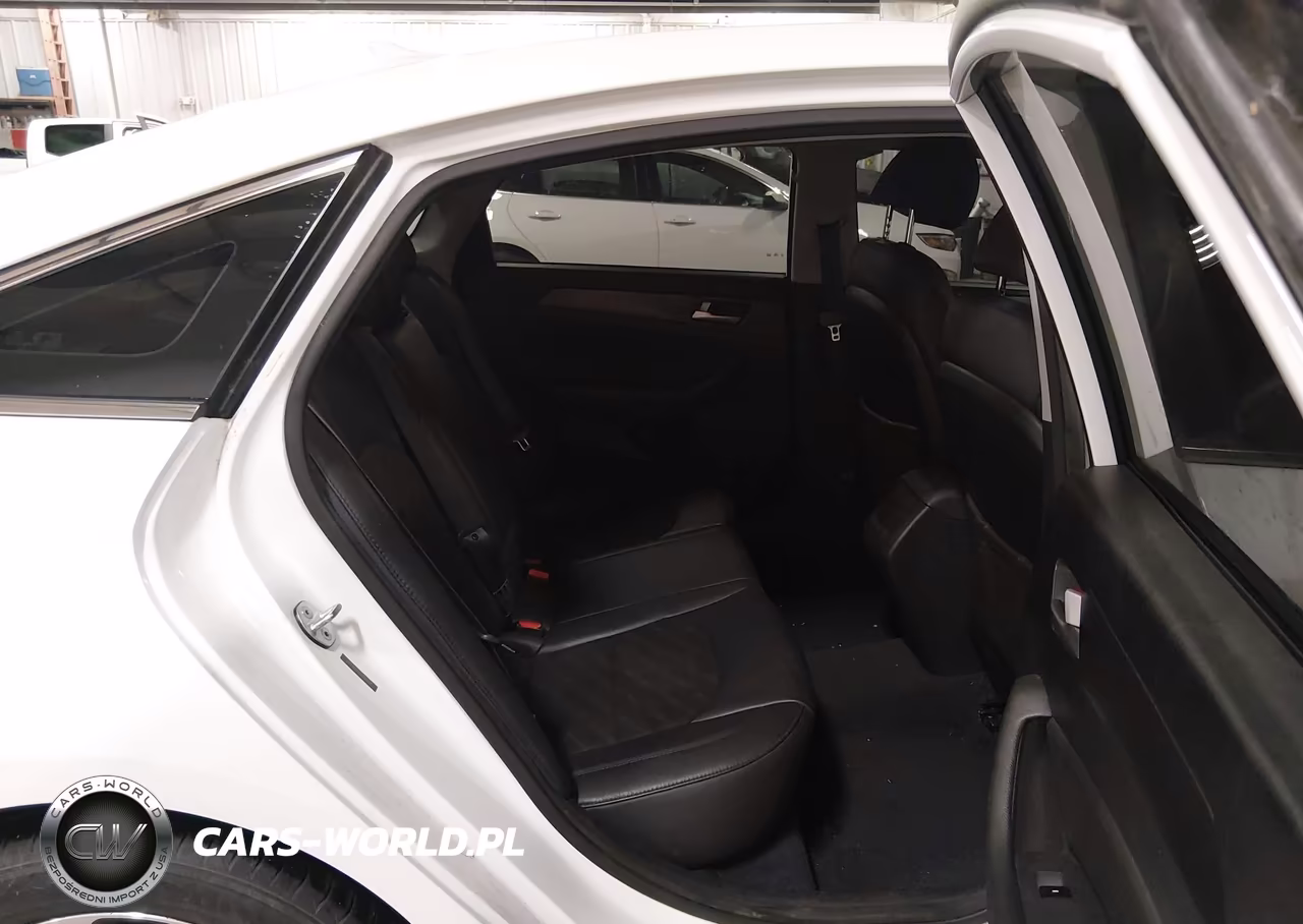 2015 Hyundai Sonata Sport VIN:5NPE34AF5FH043705 - 8