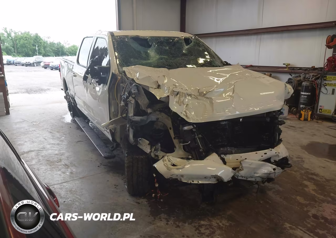 2026 Ford F-250 Platinum – zdjęcie 1 z 15