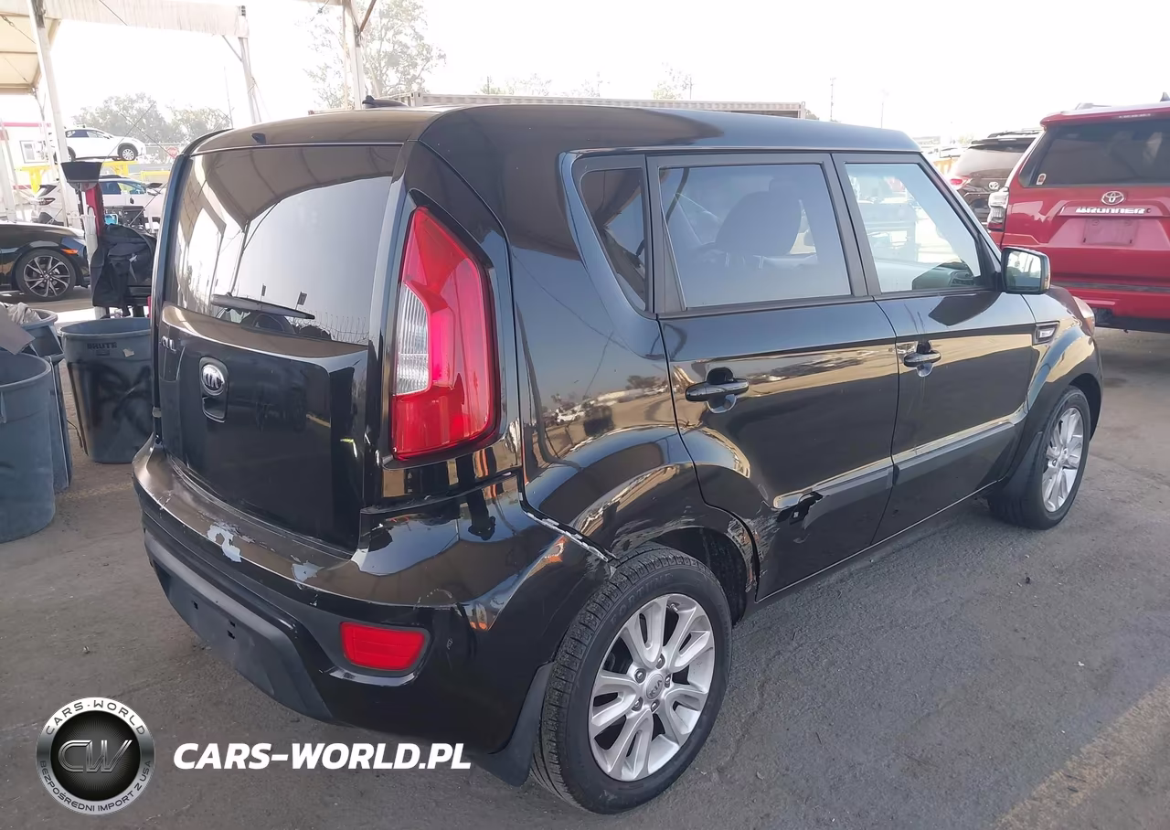 2013 Kia Soul VIN:KNDJT2A58D7613157 - 4