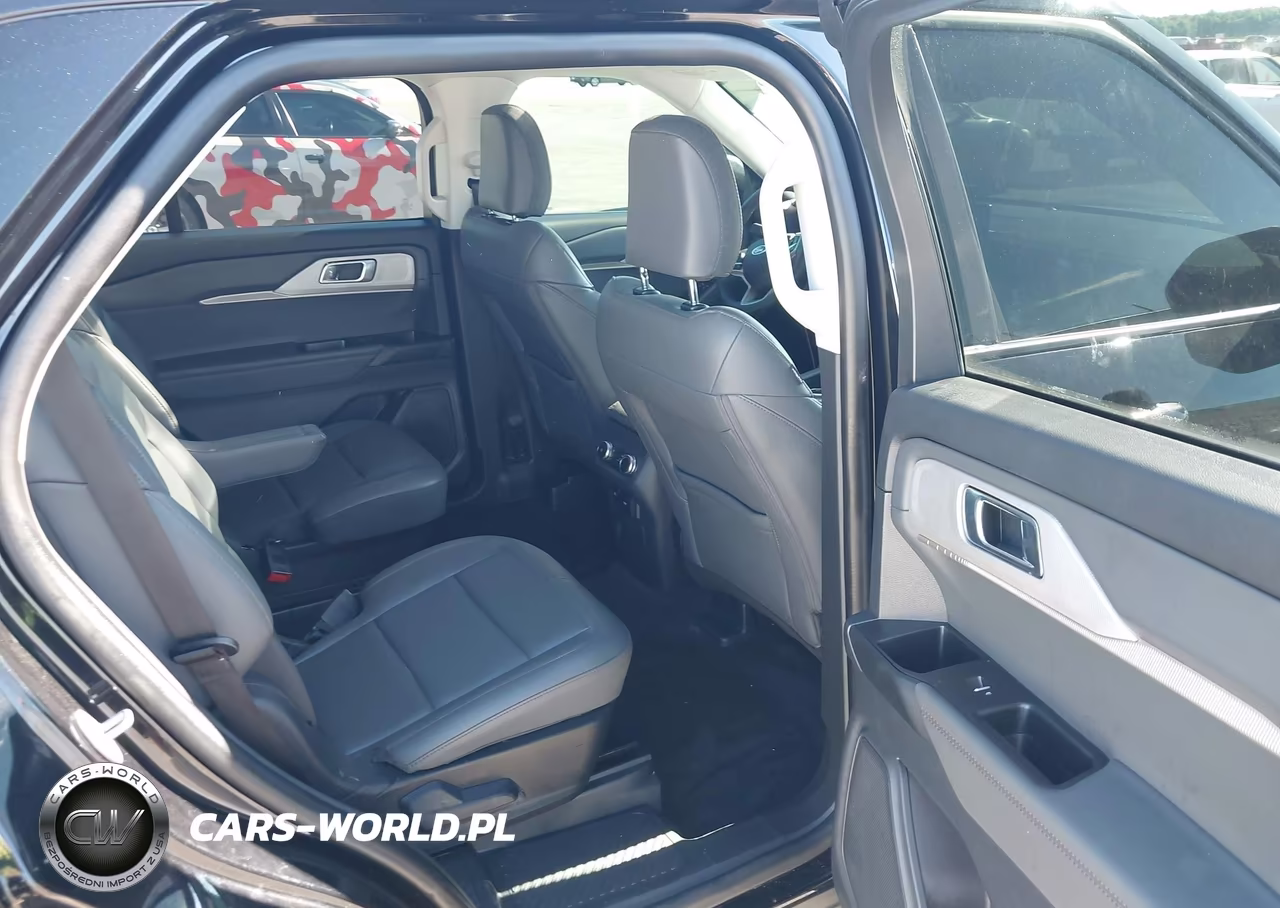 2025 Ford Explorer Active VIN:1FMUK8DH2SGC94534 - 8