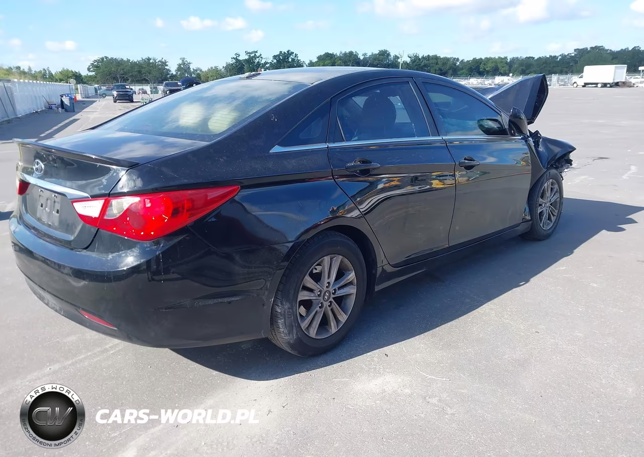 2013 Hyundai Sonata Gls VIN:5NPEB4AC7DH664157 - 4