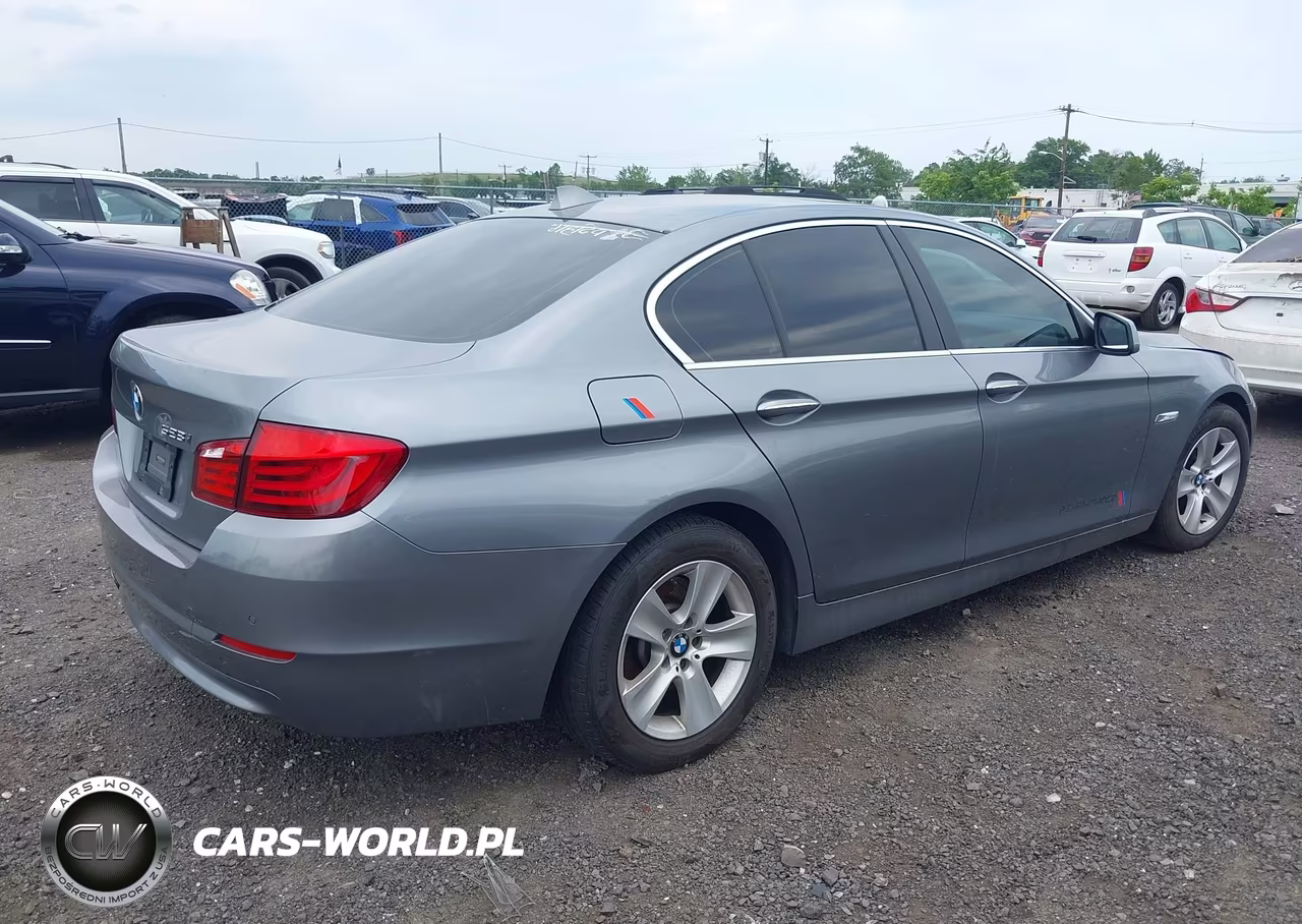 2012 BMW 528I VIN:WBAXG5C54CDX03190 - 4