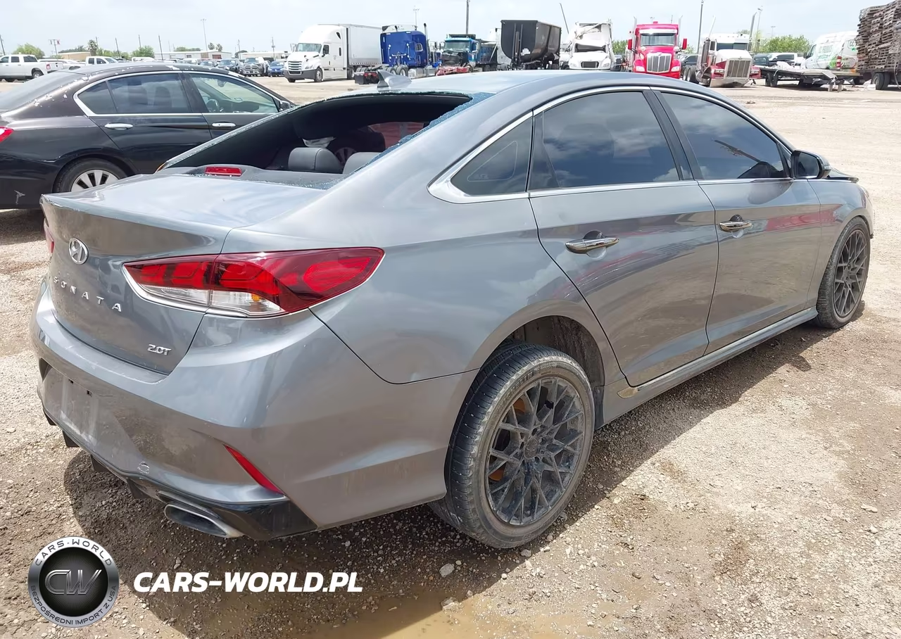 2018 Hyundai Sonata Sport 2.0T VIN:5NPE34AB7JH658858 - 4