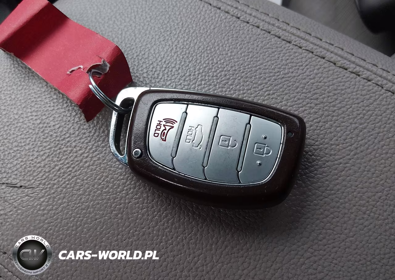 2015 Hyundai Sonata Sport VIN:5NPE34AF9FH223625 - 11