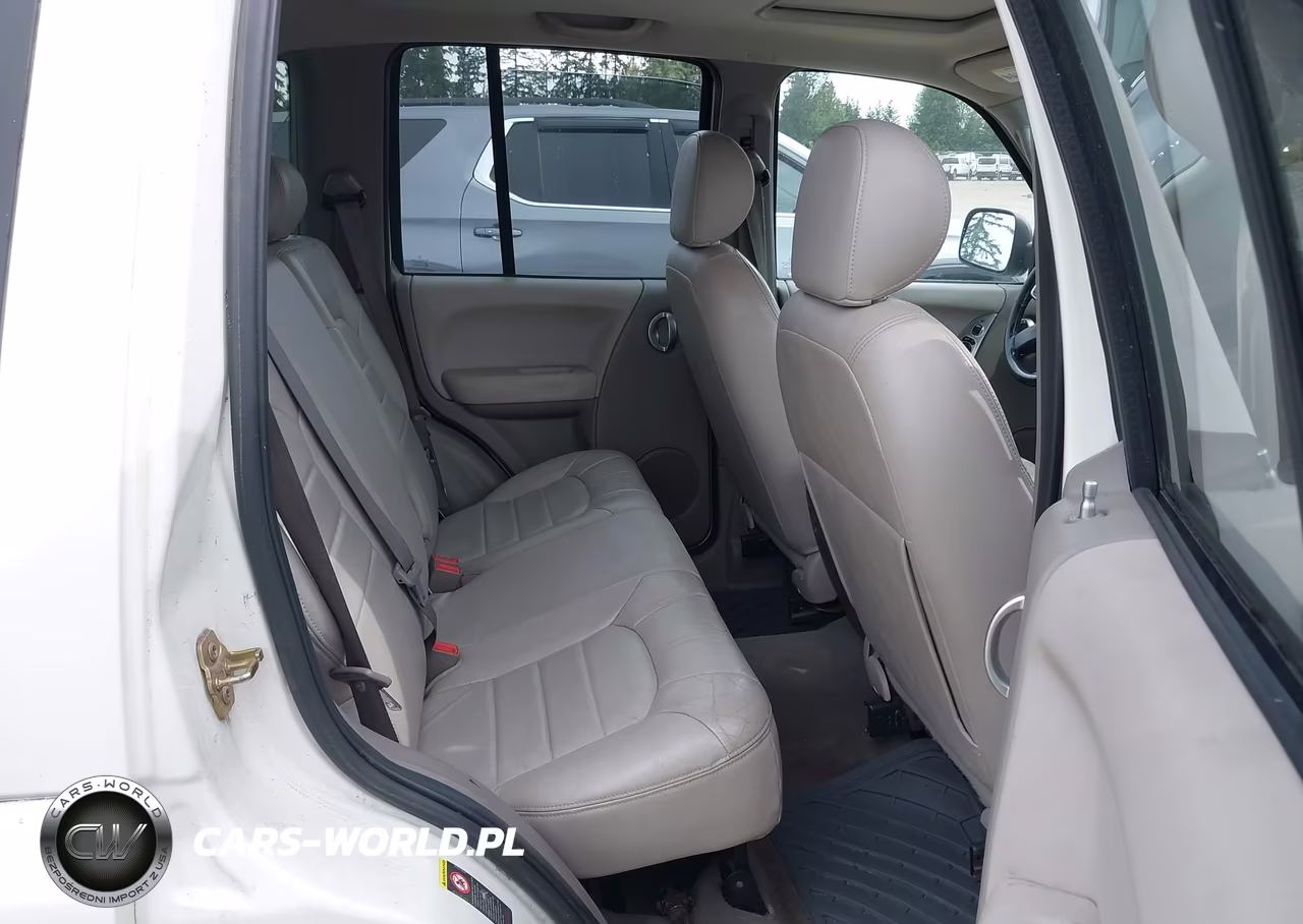 2004 Jeep Liberty Limited Edition VIN:1J8GL58K94W228146 - 8