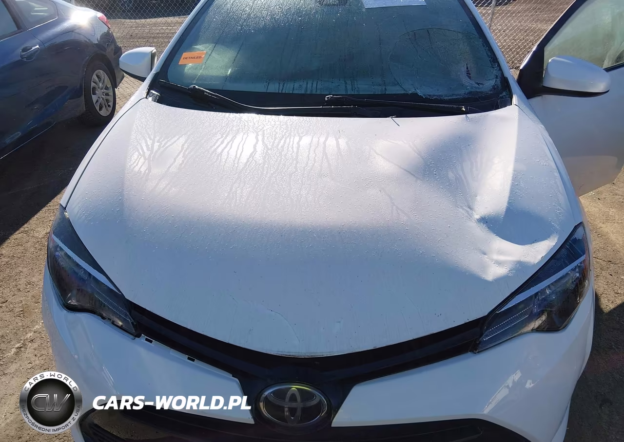 2017 Toyota Corolla Le VIN:5YFBURHE1HP580443 - 6
