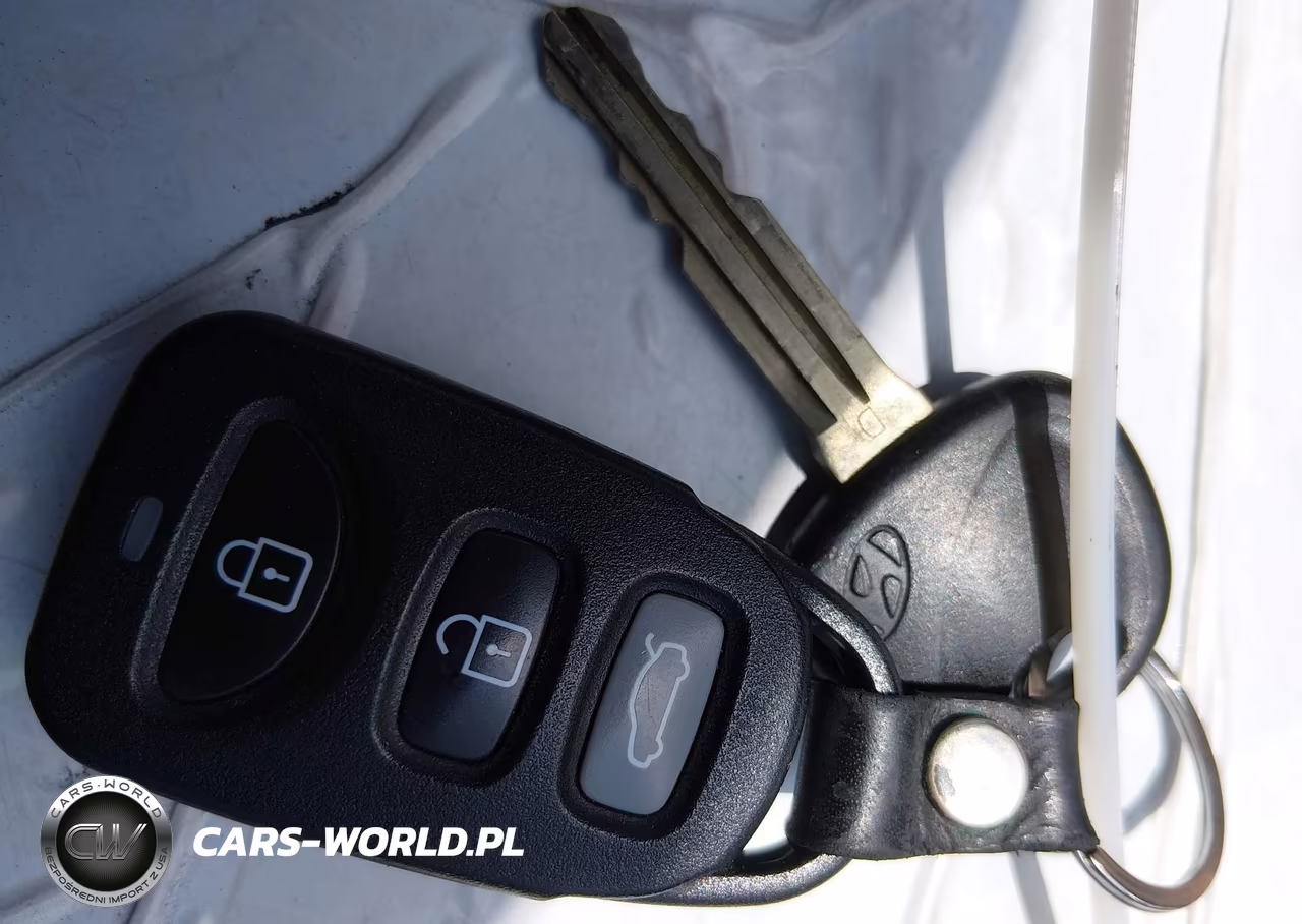 2008 Hyundai Elantra Gls-Se VIN:KMHDU46D78U277901 - 11