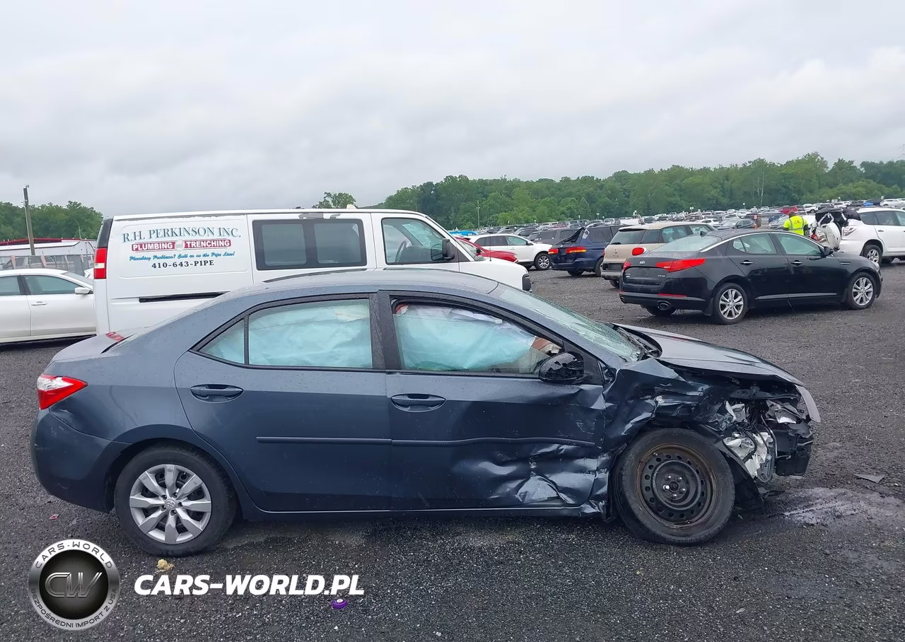 2015 Toyota Corolla Le VIN:2T1BURHEXFC245940 - 13