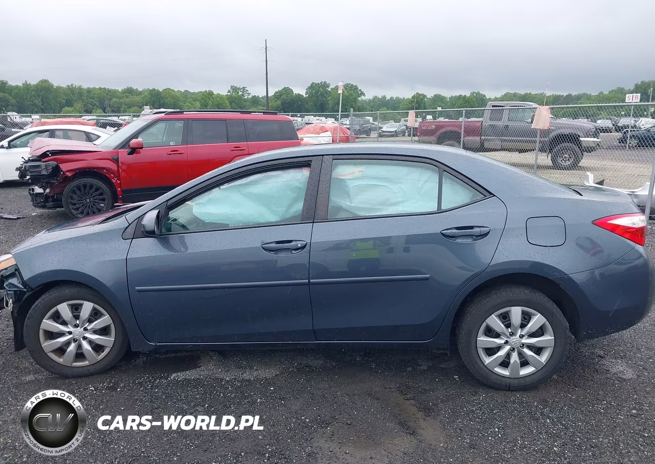 2015 Toyota Corolla Le VIN:2T1BURHEXFC245940 - 14