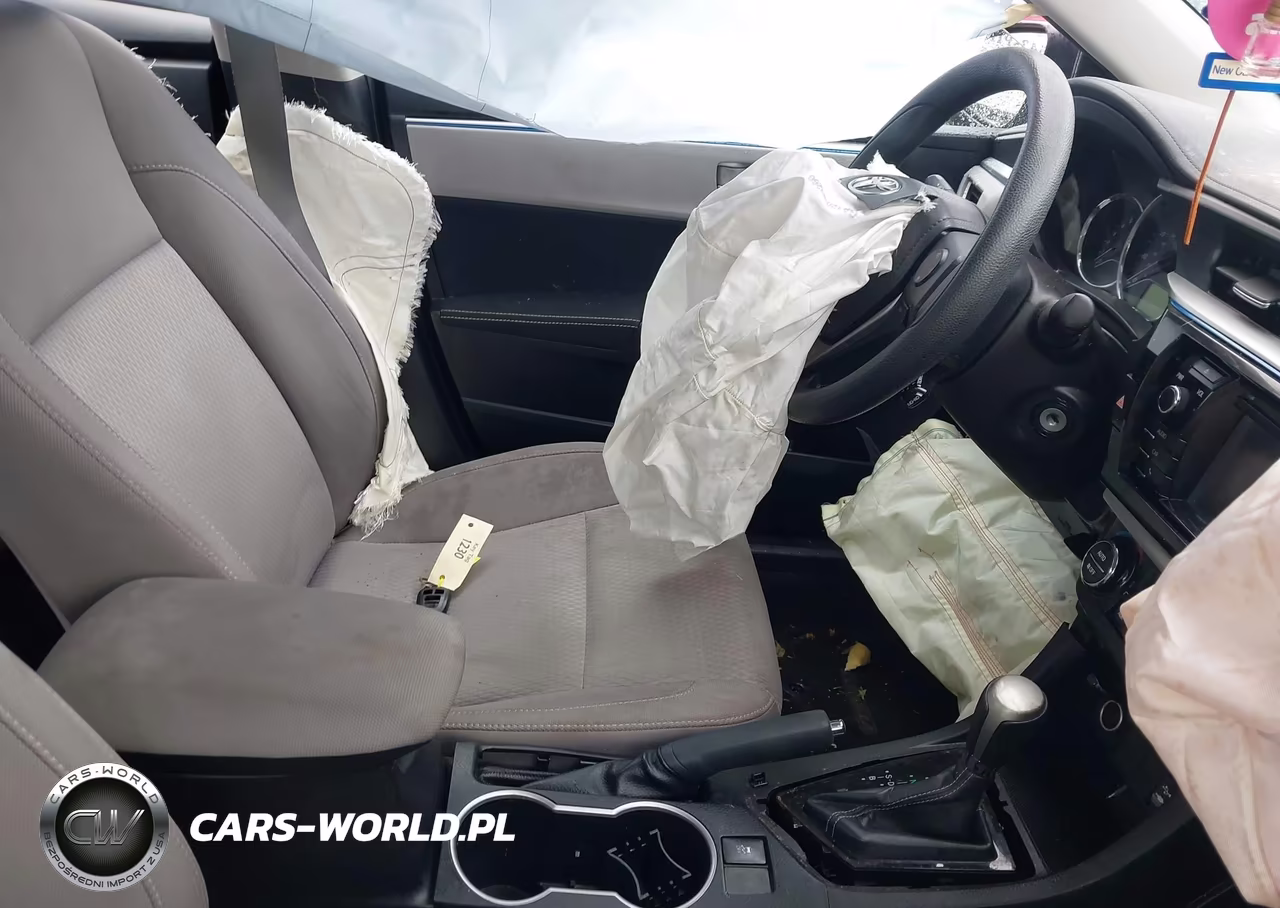 2015 Toyota Corolla Le VIN:2T1BURHEXFC245940 - 5