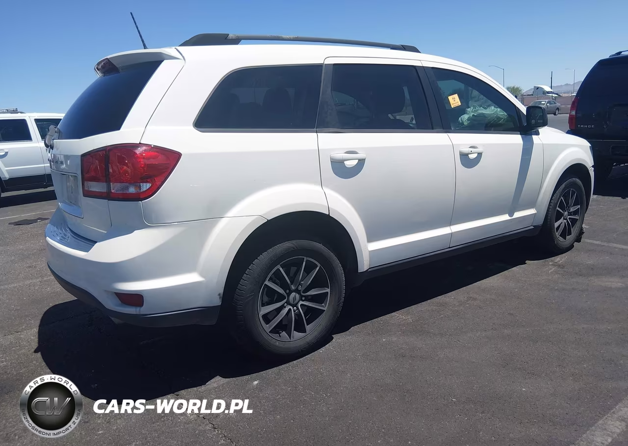 2018 Dodge Journey Sxt VIN:3C4PDCBG0JT526227 - 4