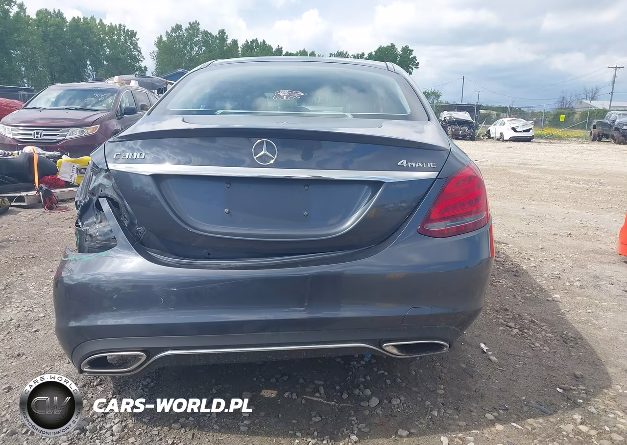 2016 Mercedes-Benz C 300 4Matic VIN:55SWF4KB5GU102855 - 16