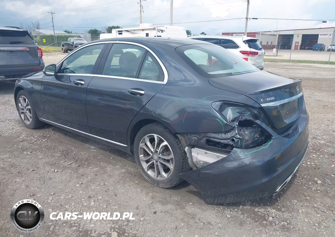 2016 Mercedes-Benz C 300 4Matic VIN:55SWF4KB5GU102855 - 3