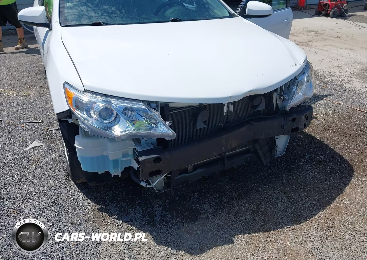 2014 Toyota Camry Le VIN:4T4BF1FK0ER413320 - 18