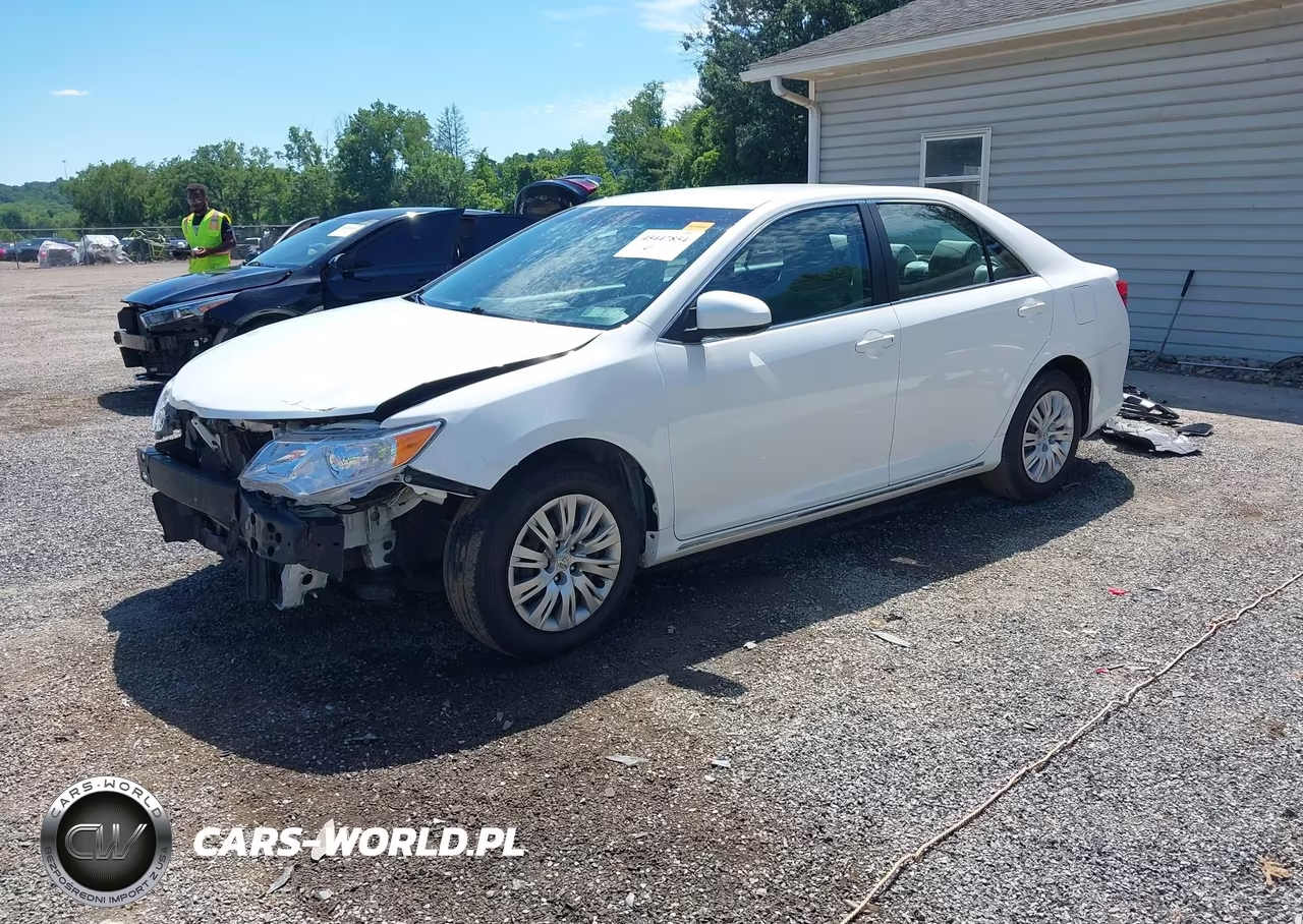 2014 Toyota Camry Le VIN:4T4BF1FK0ER413320 - 2