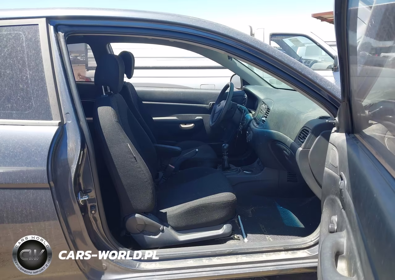 2008 Hyundai Accent Gs VIN:KMHCM36C08U083367 - 5
