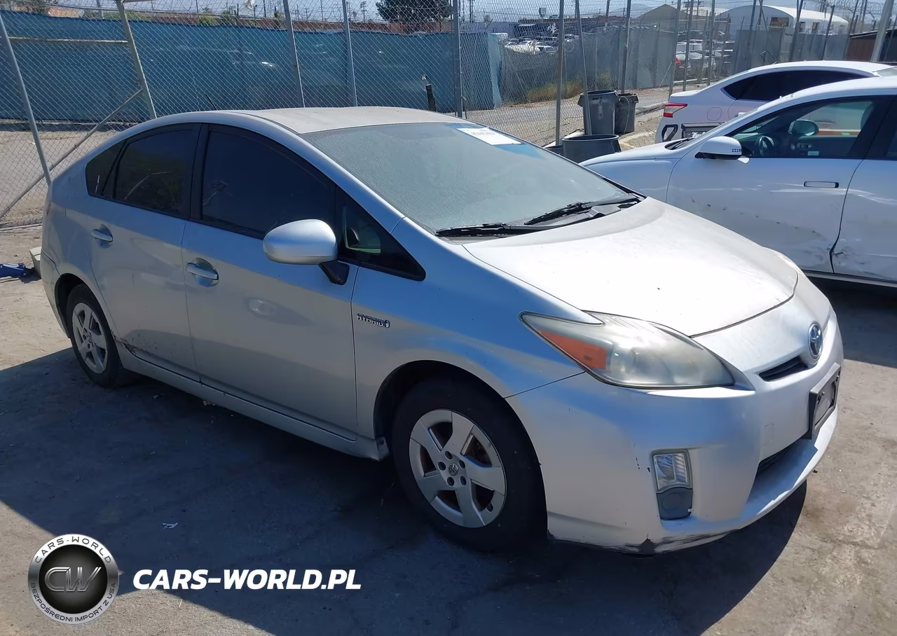 2011 Toyota Prius Two – zdjęcie 1 z 17