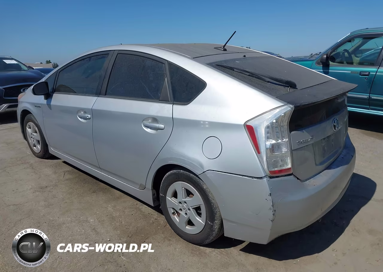 2011 Toyota Prius Two VIN:JTDKN3DU6B1476288 - 3