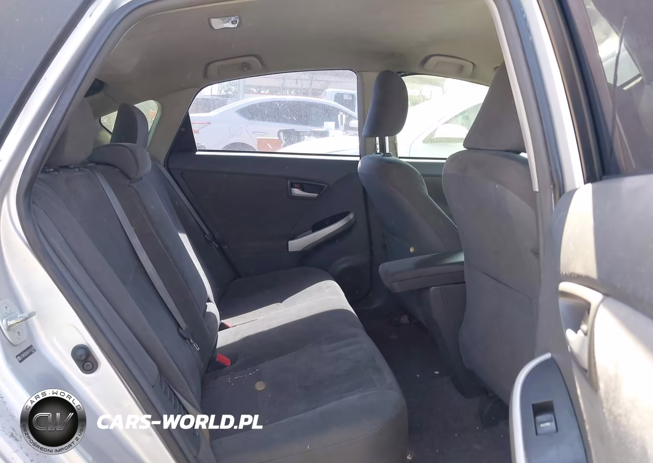 2011 Toyota Prius Two VIN:JTDKN3DU6B1476288 - 8