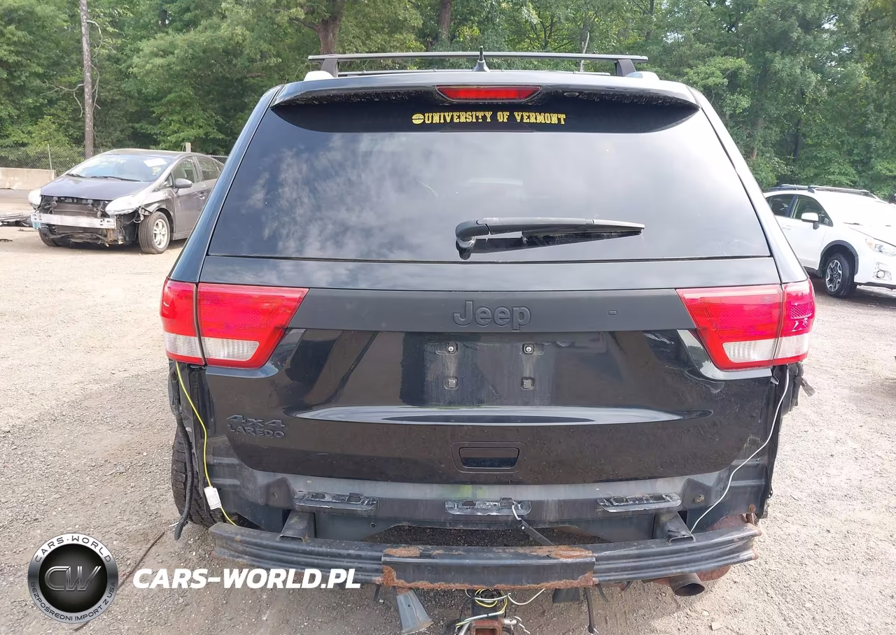 2011 Jeep Grand Cherokee Laredo VIN:1J4RR4GG6BC609497 - 17