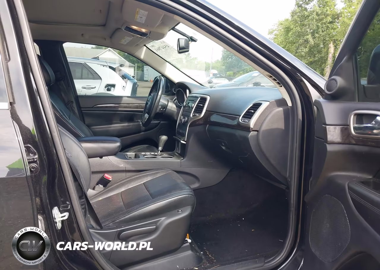 2011 Jeep Grand Cherokee Laredo VIN:1J4RR4GG6BC609497 - 5