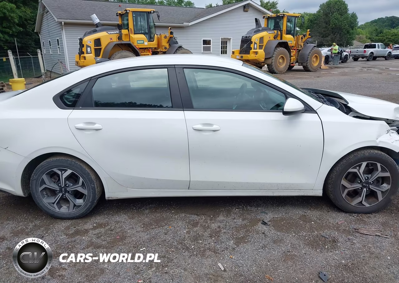 2021 Kia Forte Lxs VIN:3KPF24AD6ME346015 - 13