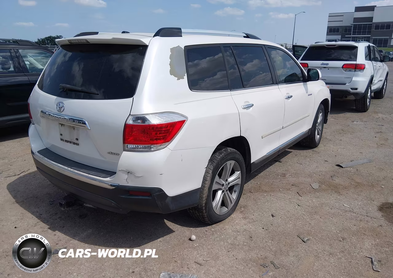 2011 Toyota Highlander Limited V6 VIN:5TDDK3EH7BS068792 - 4
