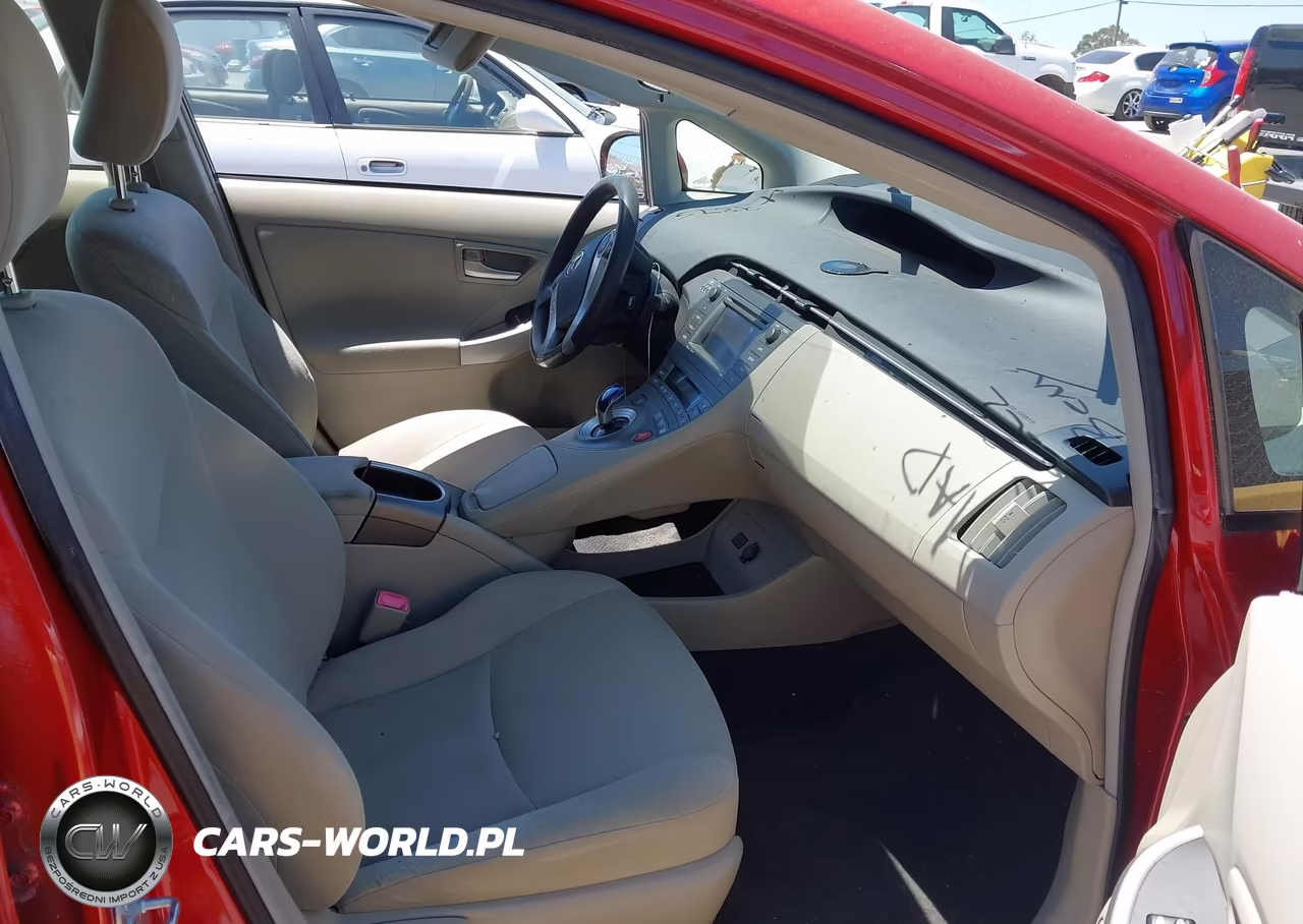 2012 Toyota Prius Three VIN:JTDKN3DU8C0336119 - 5