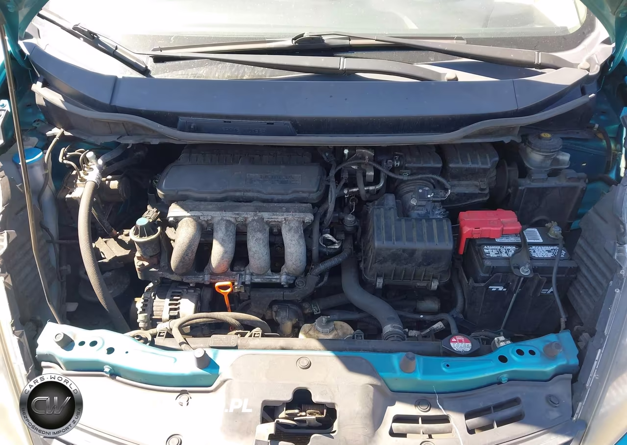 2013 Honda Fit Sport VIN:JHMGE8H56DC050578 - 10
