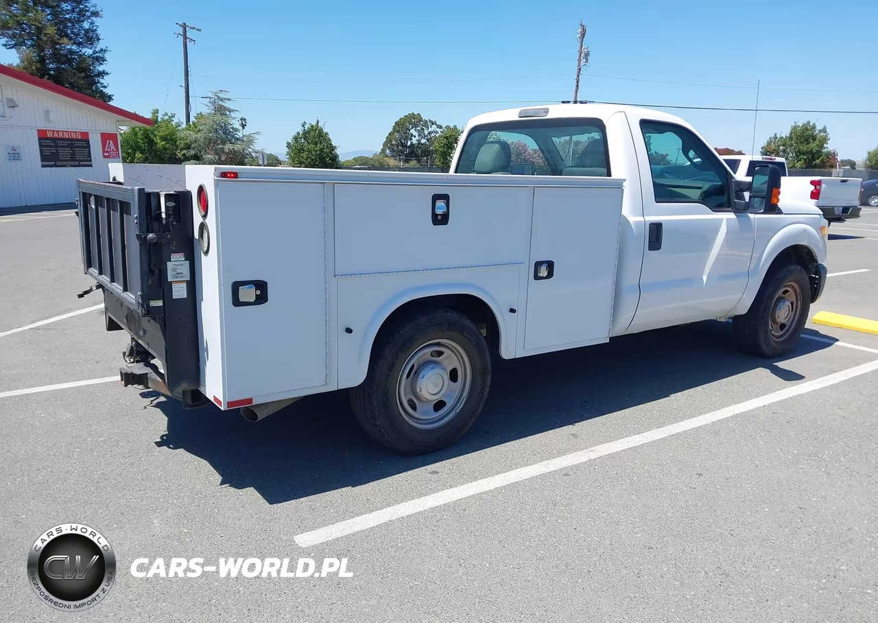 2016 Ford F-350 Xl-Xlt VIN:1FDRF3A64GED02586 - 4